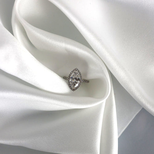 Pear-cut diamond ring